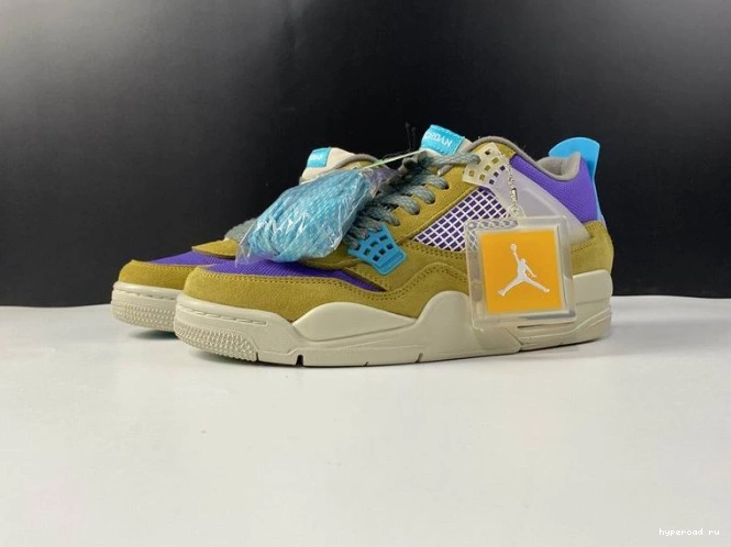 4 Air Moss Desert DJ5718-300 x SP Jordan Union 1101